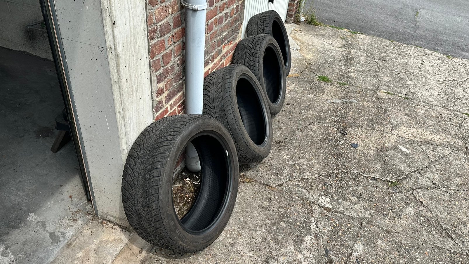 4 pneus d'hiver 245/45R18, Véhicule de tourisme, Enlèvement, Utilisé, Pneus hiver