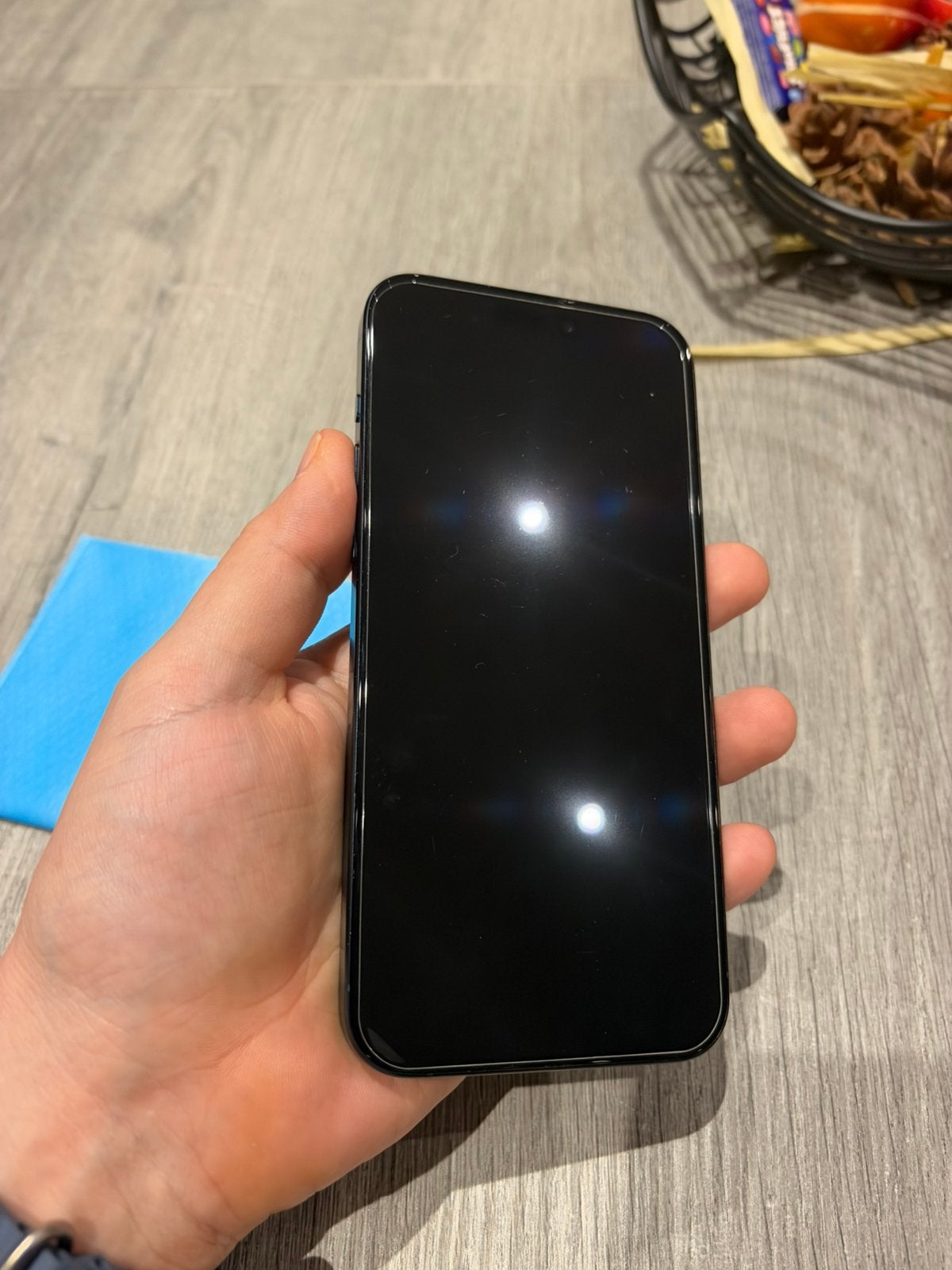 Vend iphone 15 pro max 256 gb noire, 256 GB, 83 %, IPhone 15 Pro Max, Comme neuf