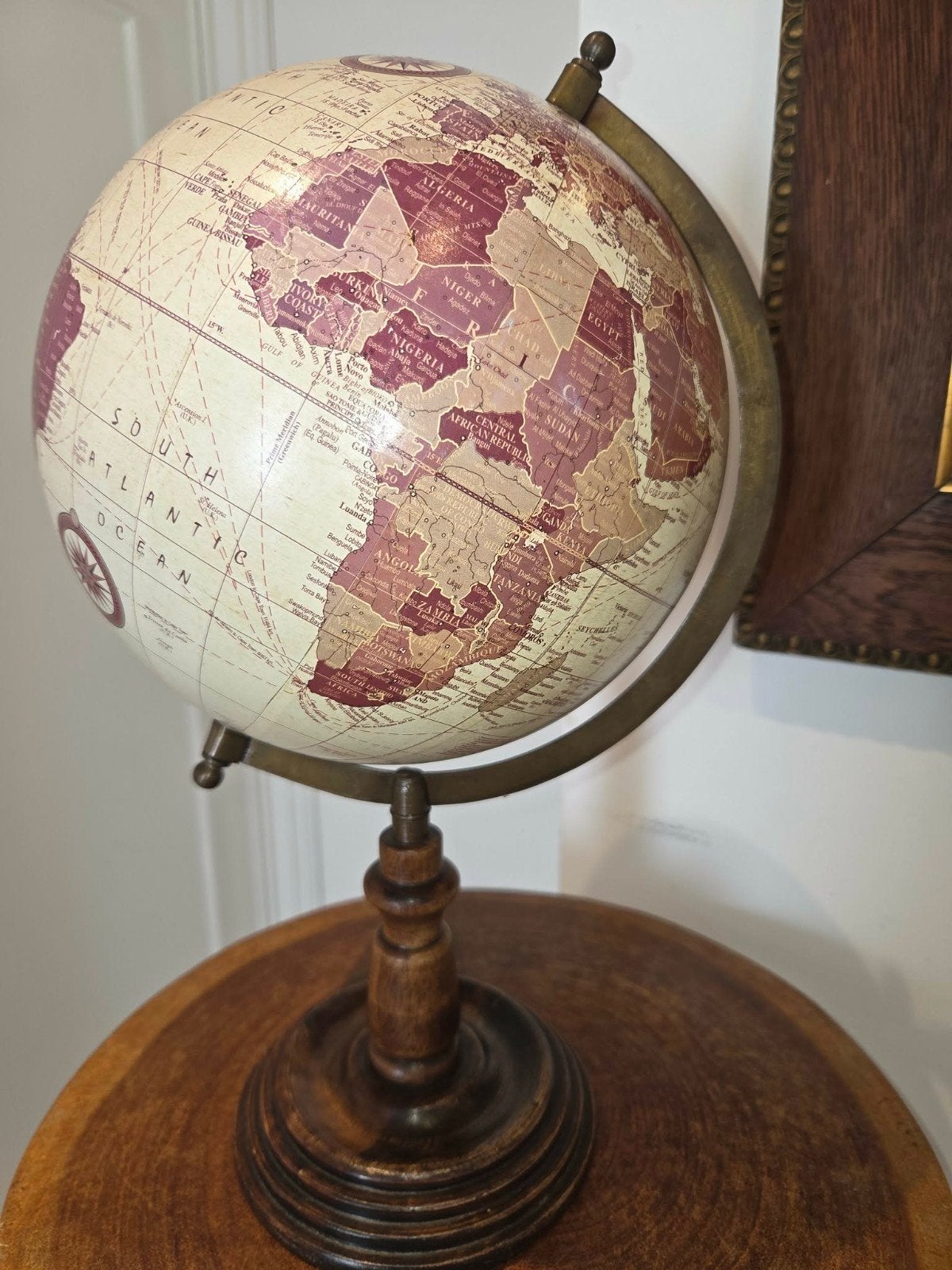 Decoratieve bureauglobe – vintage stijl

Ee, Ophalen of Verzenden