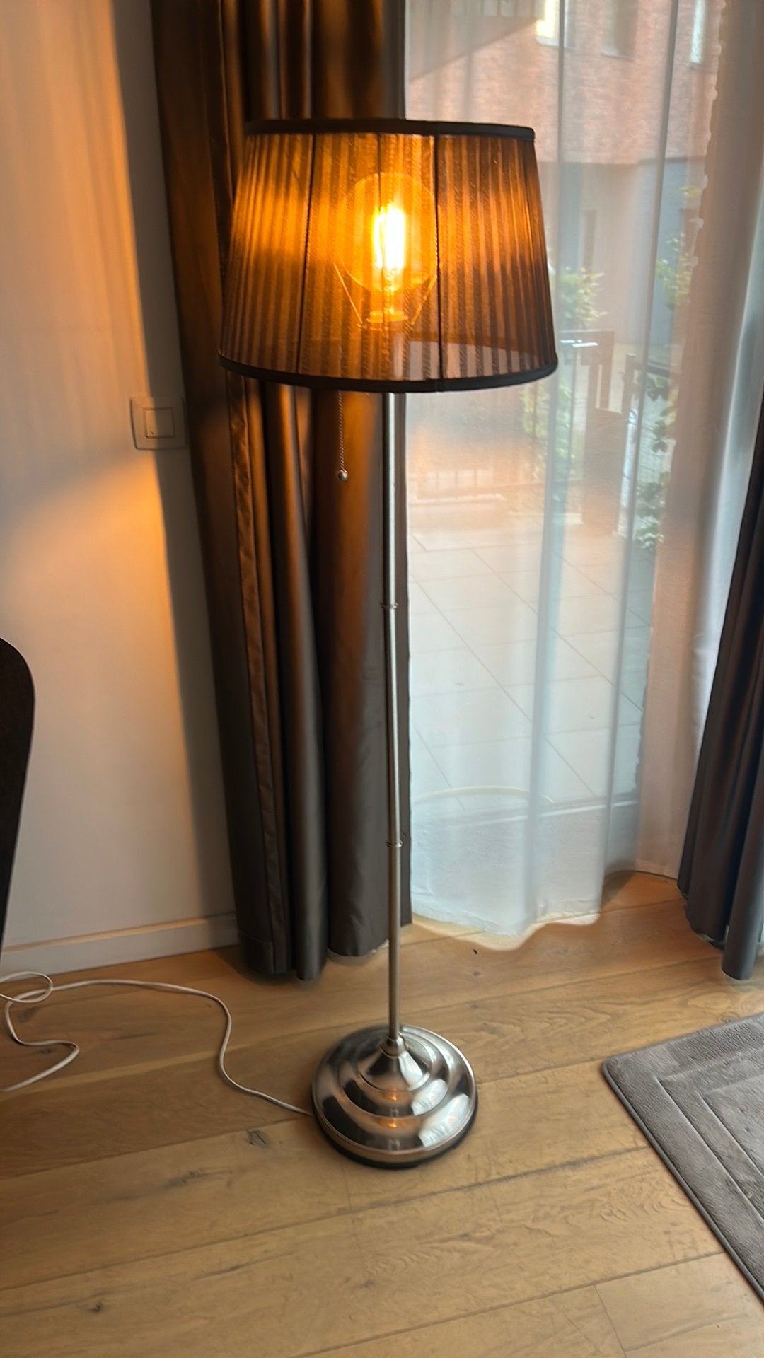Staanlamp zilver kleurig, Huis en Inrichting, Ophalen, 100 tot 150 cm, E27 (groot), Kunststof