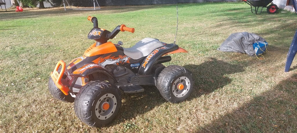 Quad enfant électrique PEG PEREGO, Enfants & Bébés, Enlèvement, Comme neuf, Autres types