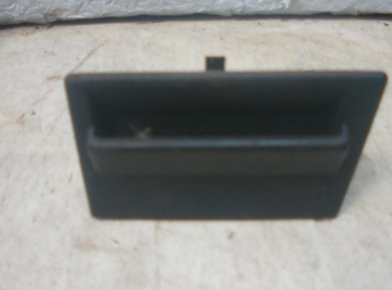 CENDRIER Opel Kadett E (33 / 34 / 43 / 44) (01-1984/08-1991), Info@VerberkAutodemontage.nl, Opel, Nijverheidstraat 1a 1a
5405 AJ  UDEN, NL