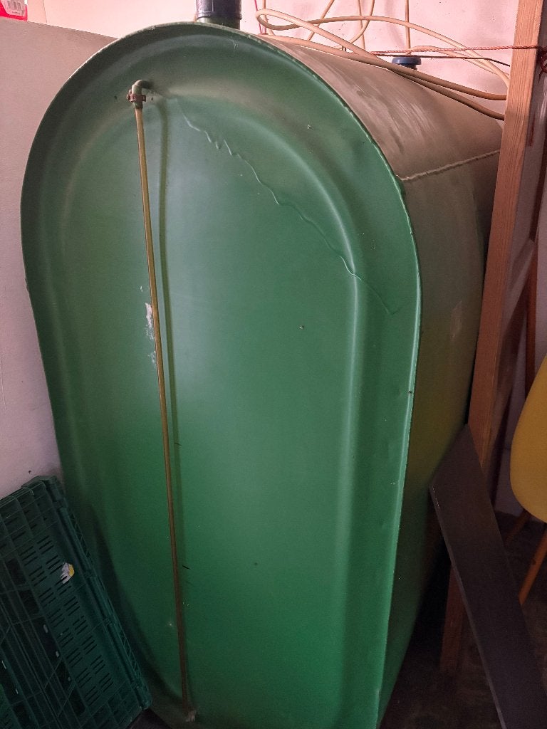 Mazouttank 1000l gratis, Ophalen, Zo goed als nieuw