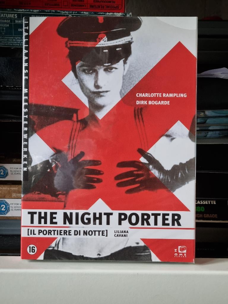 The Night Porter, Charlotte Rampling, Dirk Bogarde, Ophalen of Verzenden, Zo goed als nieuw