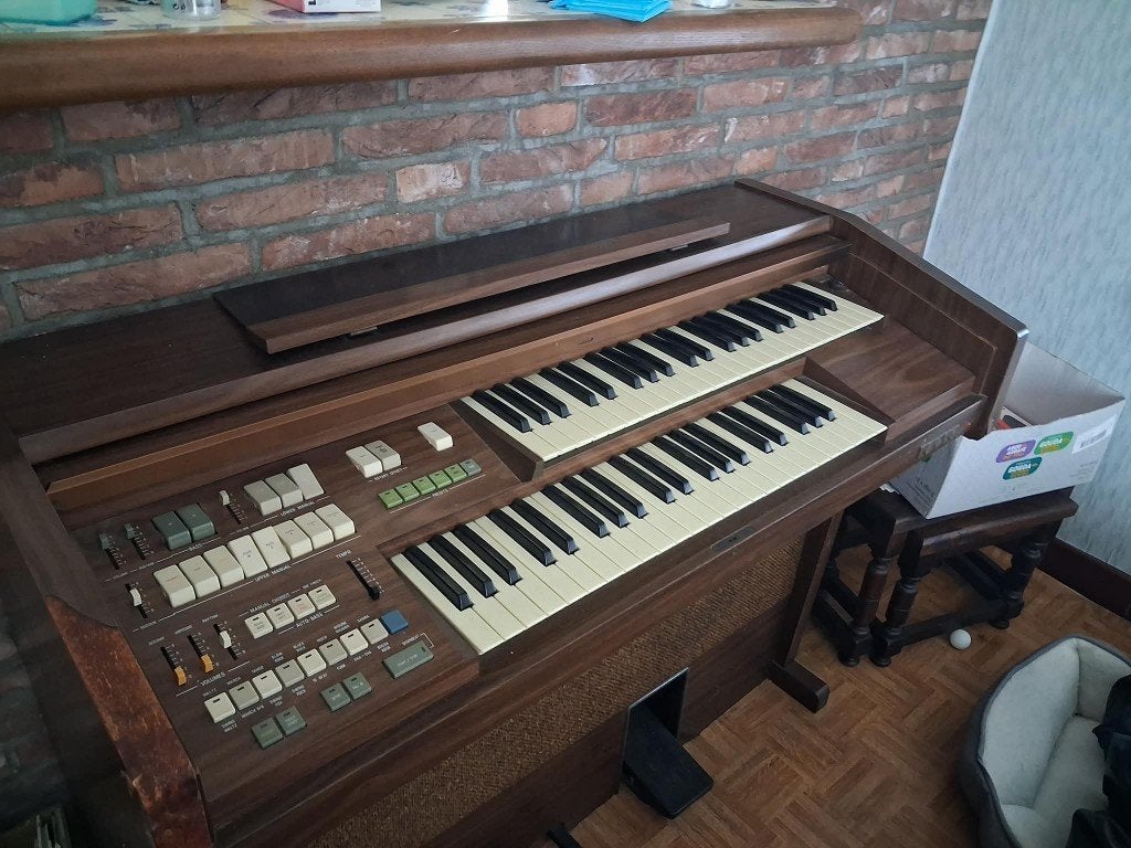 oude orgel merk orla - werkt, Muziek en Instrumenten, Orgels, Ophalen, Gebruikt, Orgel