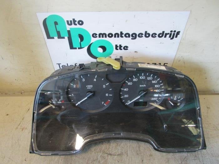 Instrumentenpaneel van een Opel Zafira (Zafira A 99-), Gebruikt, -, -, Opel