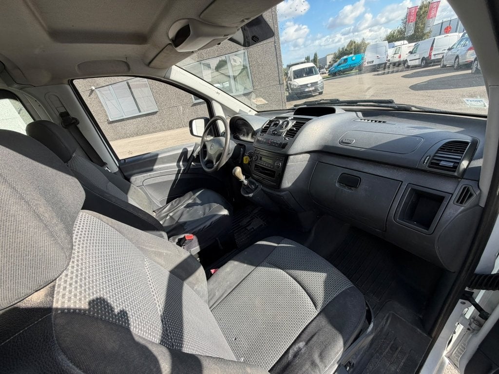 Mercedes Vito ( Stock ID 80169) — 10