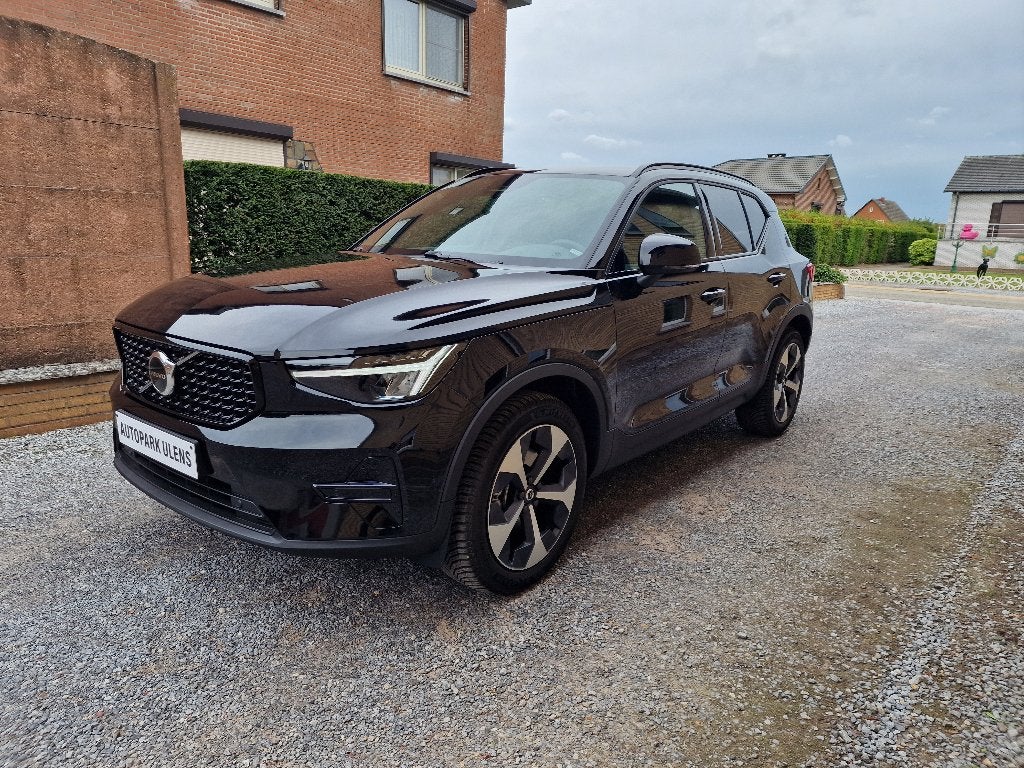 Volvo XC40 B3 Dark Plus Édition Limitée, Autos, Cuir et Alcantara, Euro 6, Entreprise, Entretenue par le concessionnaire