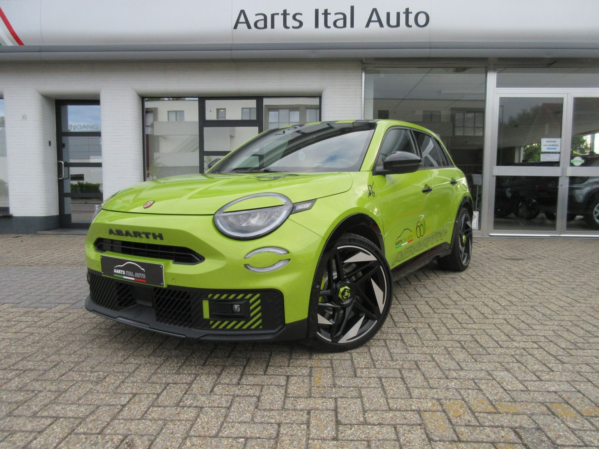 Abarth 600E, Autos, Achat, Euro 6, Alcantara, 5 portes