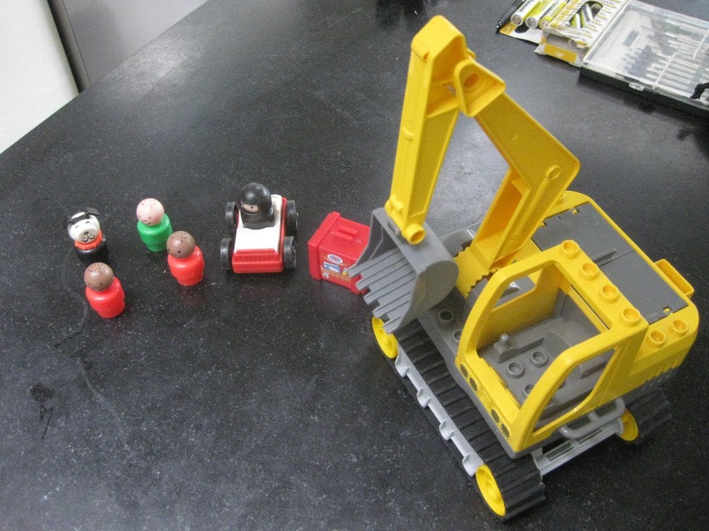 Lego duplo kraan en Fisher Price poppetjes, Kinderen en Baby's, Gebruikt, Overige thema's, Overige typen, Ophalen of Verzenden