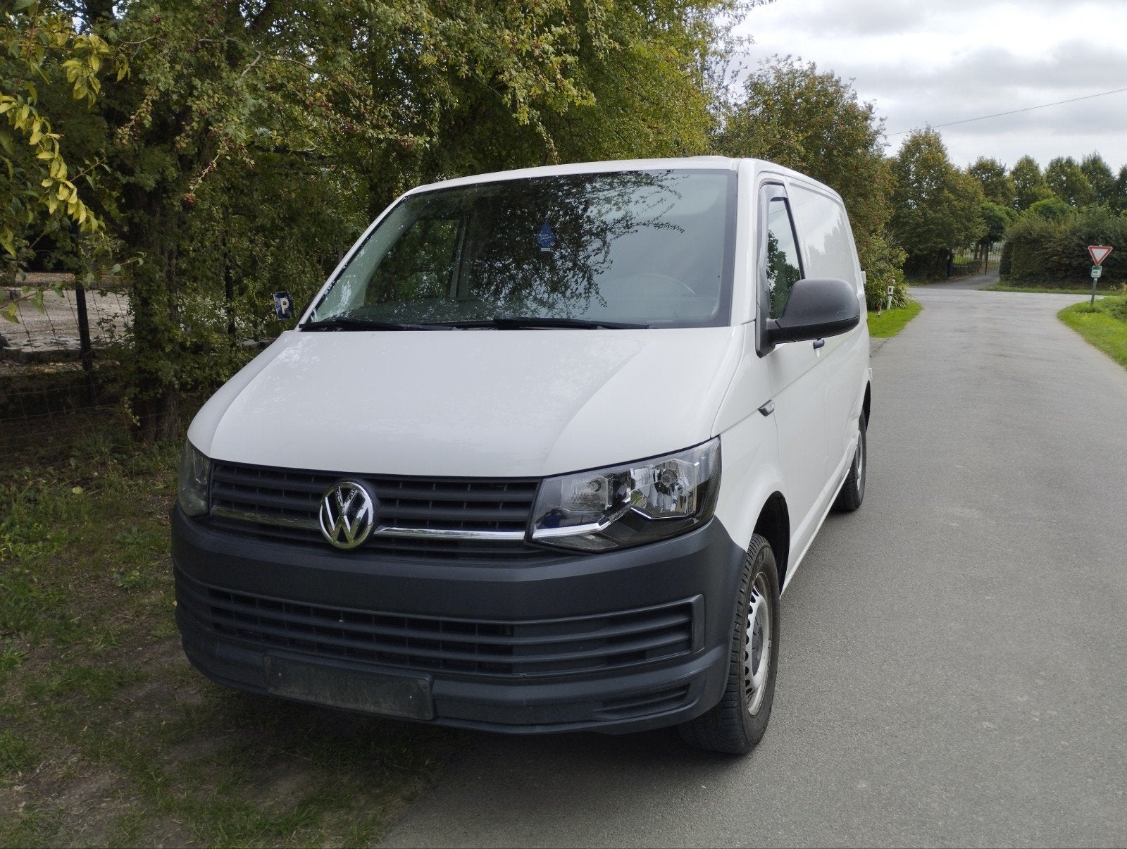 VW transporter t6 2016 2.0 tdi CLIM / ATTELAGE / PDC, Autos, 75 kW, Achat, 3 places, Boîte manuelle