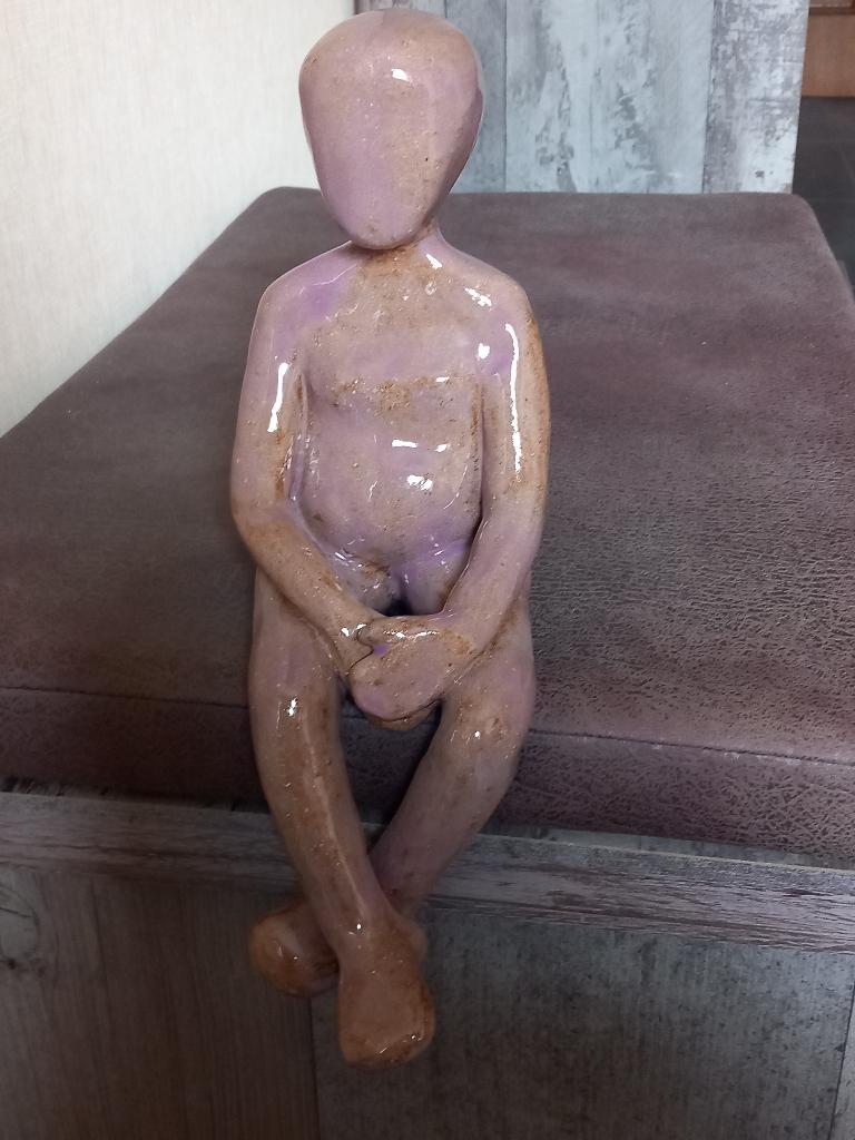statue en céramique « patient », Enlèvement