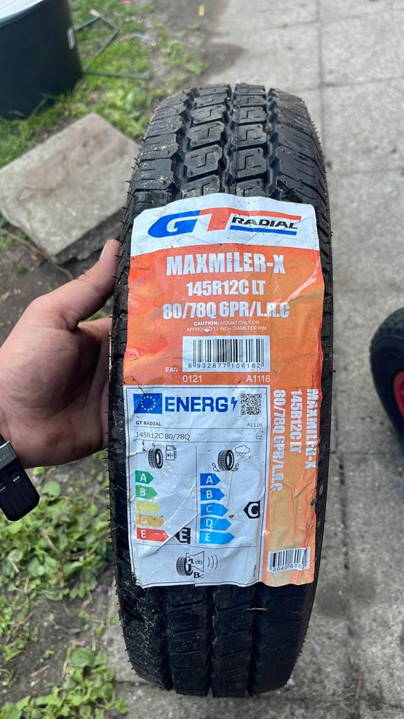 Band nieuwe 145r12c, Auto-onderdelen, Banden en Velgen, Ophalen