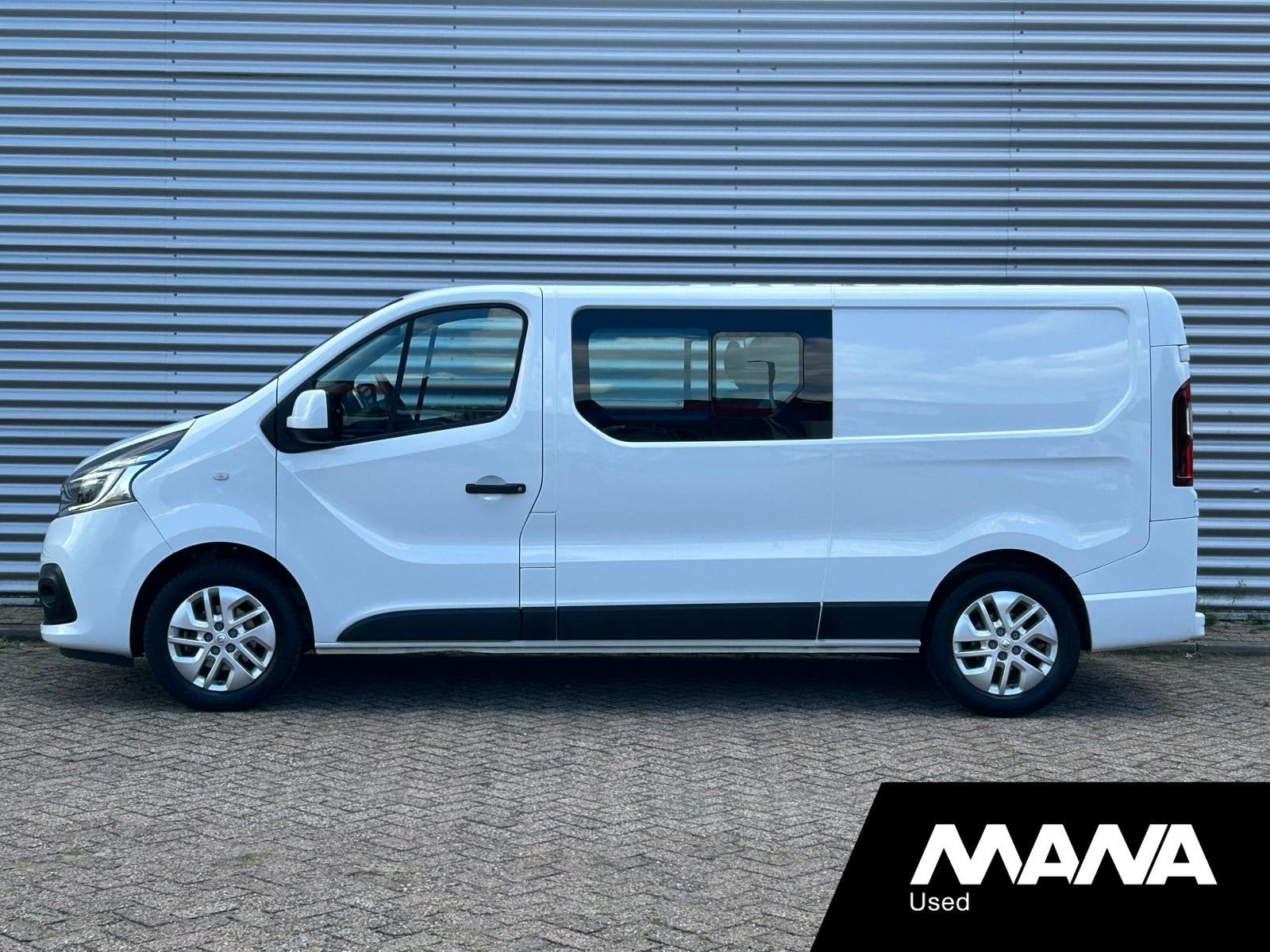 Renault Trafic 2.0 dCi 170pk L2H1 DC Automaat (bj 2021), Auto's, Euro 6, 4 cilinders, Wit, Bedrijf