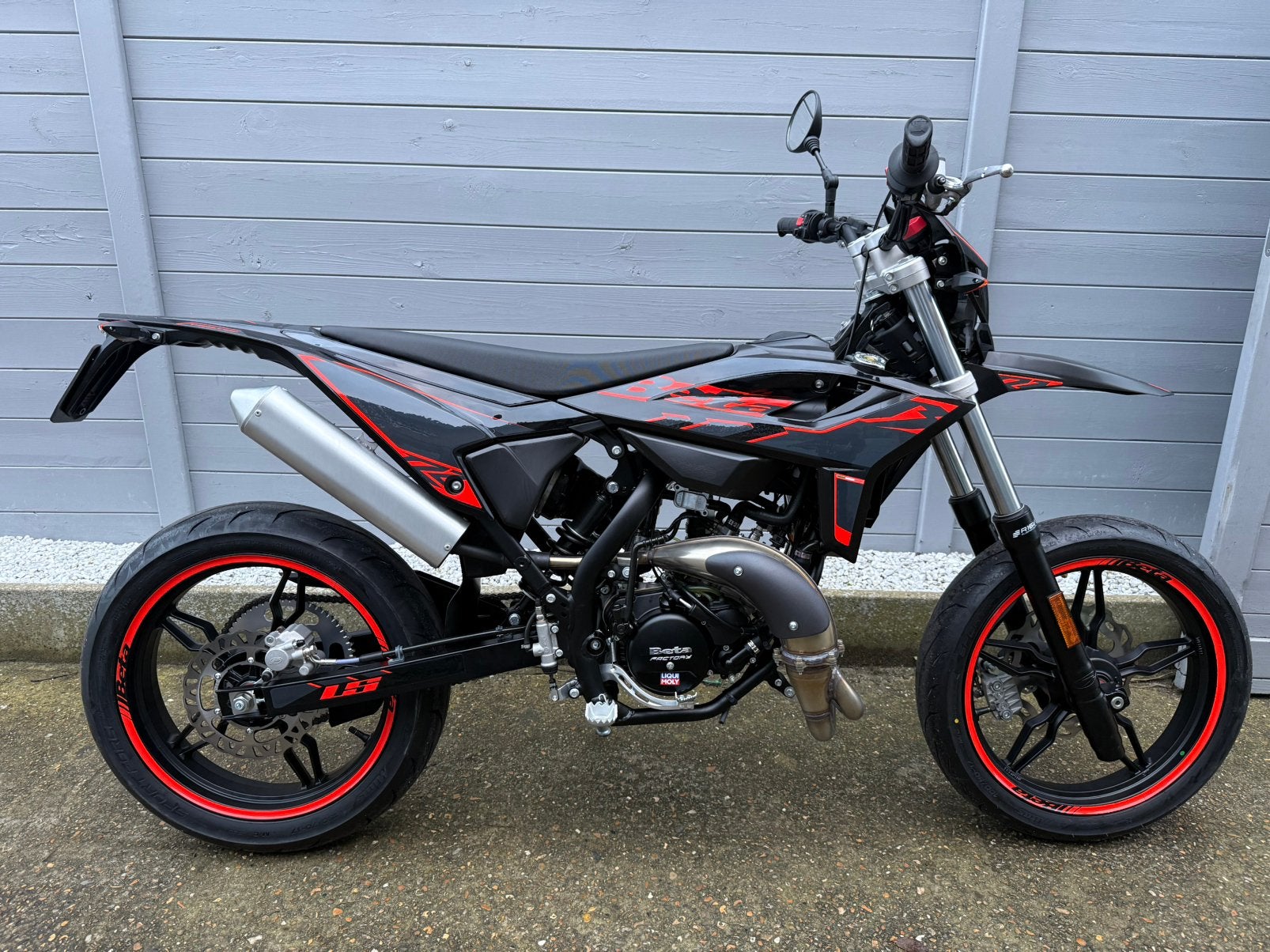 Beta RR50 Supermotard Sport LS, Fietsen en Brommers, Brommers | Crossbrommers, 6 versnellingen, Nieuw, 50 cc, Ophalen