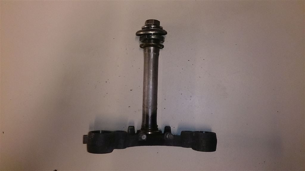 Kawasaki Z305 voorvork tstuk KZ305LTD t-stuk houder yoke kz, Motoren, Onderdelen | Kawasaki, Ophalen of Verzenden, Gebruikt