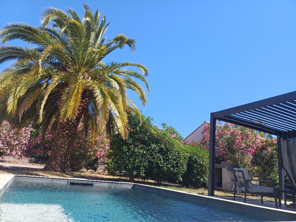 Villa in de Var, Immo, Buitenland, France, Dorp, 115 m², Frankrijk