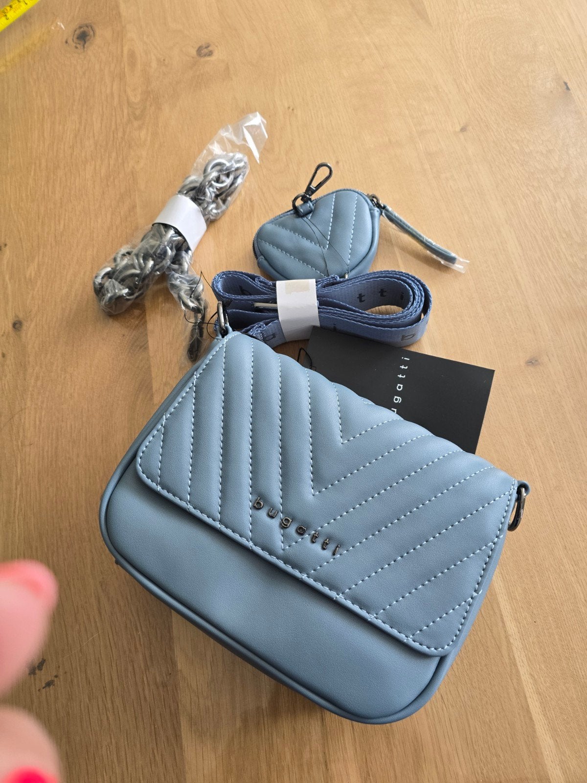 Sac bugatti, Bijoux, Sacs & Beauté, Enlèvement, Bleu