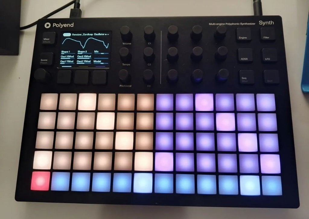 Synthétiseur Polyend, Enlèvement ou Envoi, Comme neuf, Avec connexion MIDI