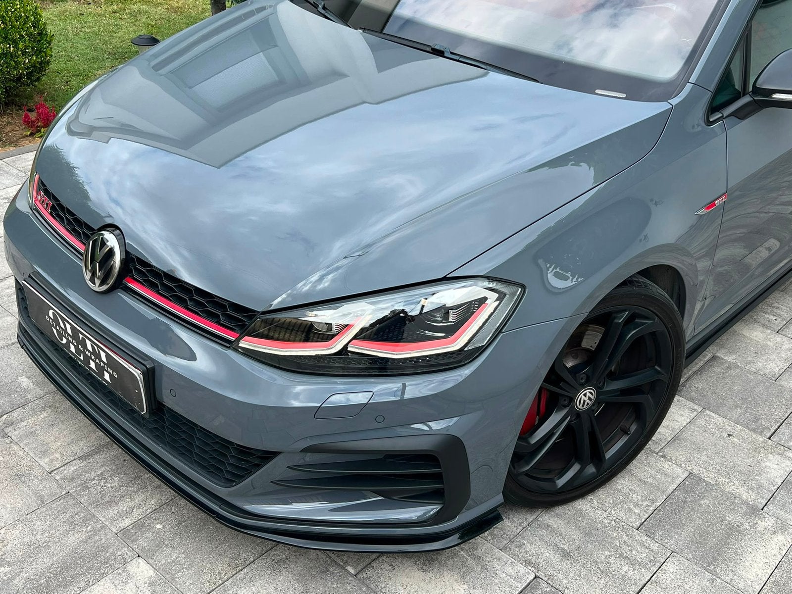 Volkswagen Golf GTI TCR|106 xxxkm|full history|DCC|Dynaudio, Auto's, Dealer onderhouden, 4 cilinders, 1984 cc, Alcantara