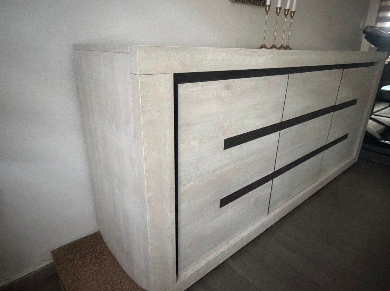 Moderne dressoir, Huis en Inrichting, Ophalen, Zo goed als nieuw