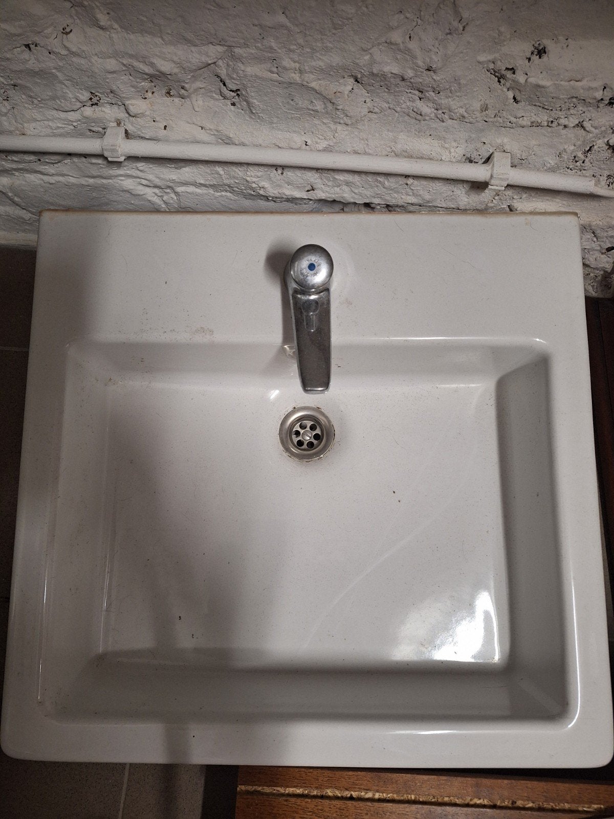 lavabo en porcelaine, Enlèvement, Comme neuf