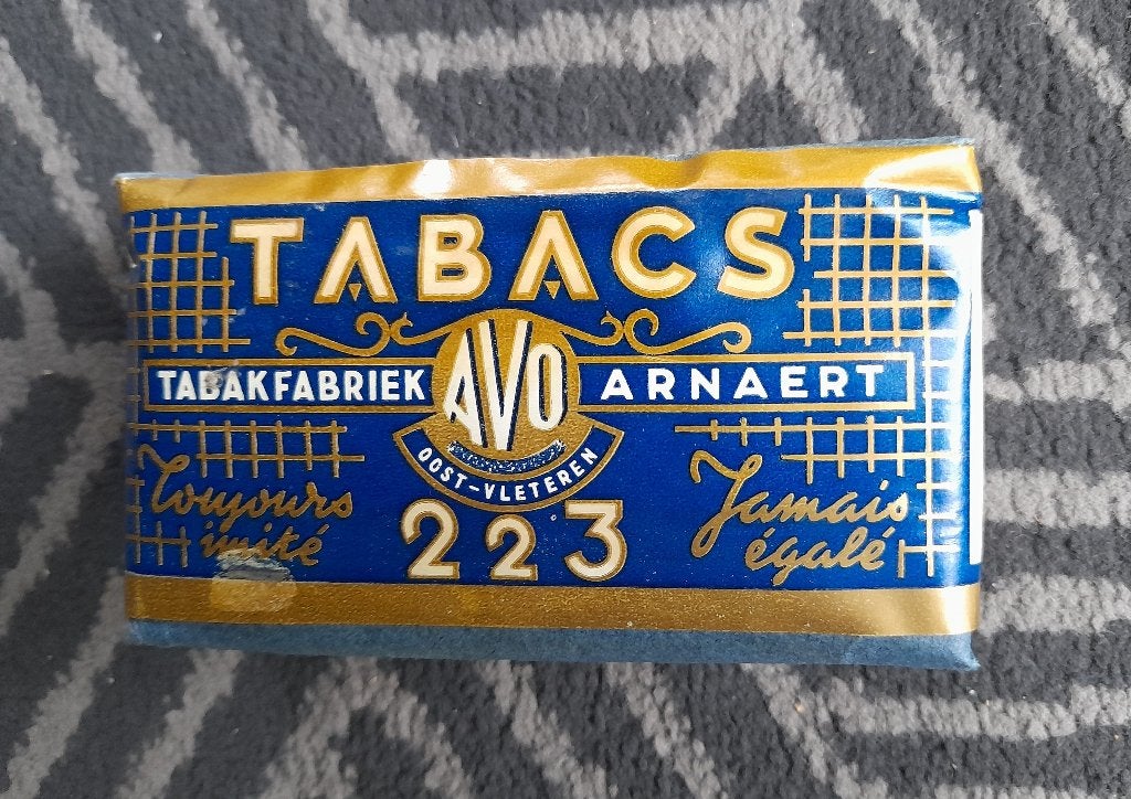 Collector:  Tabacs Arnaert  -  Oost-Vleteren  -  100gr, Envoi, Comme neuf