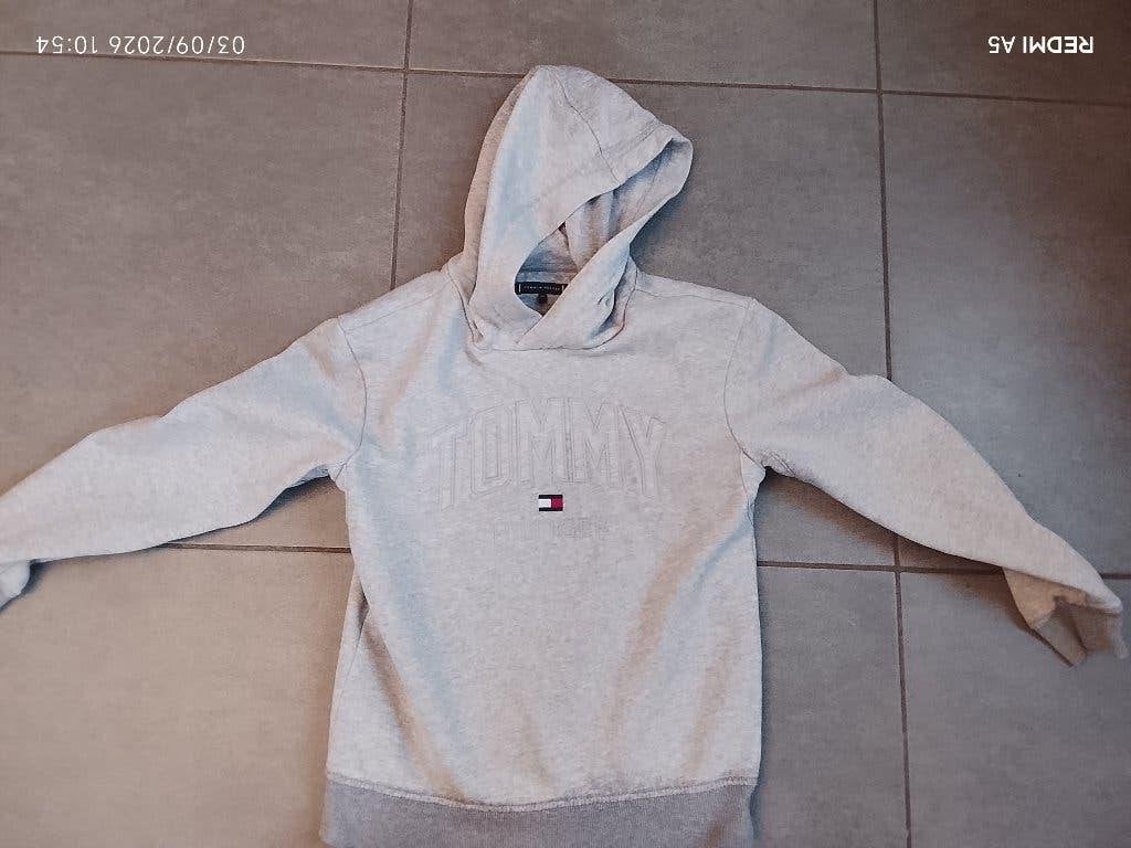 Pull tommy Hilfiger 12ans, Enfants & Bébés, Garçon, Enlèvement ou Envoi, Pull ou Veste, Tommy Hilfinger
