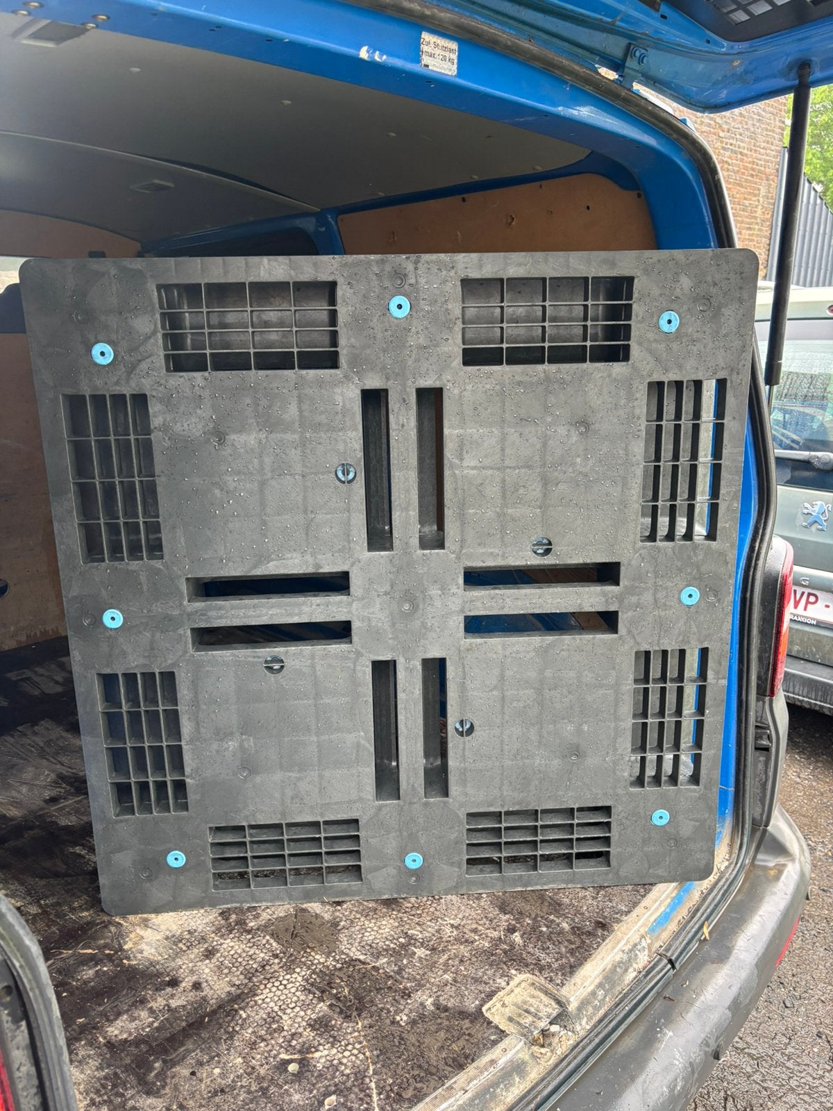 kunststof pallets, Ophalen, Zo goed als nieuw