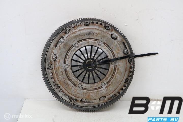 Vliegwiel met koppeling VW Jetta 03F141025, Utilisé