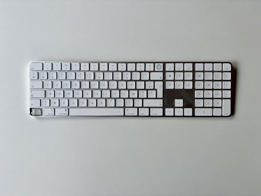 Apple Magic Keyboard with Touch ID, Computers en Software, Ophalen, Gebruikt, Azerty, Draadloos