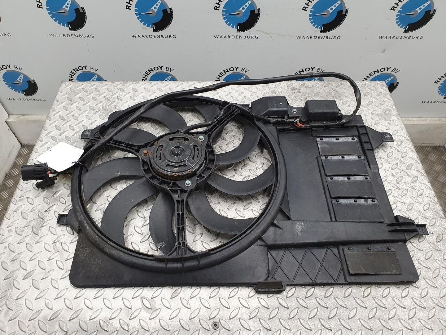 MINI (BMW) MINI 1.6 Cooper Pepper  KOELVIN ELECTRISCH 754109, Ophalen of Verzenden, Gebruikt, Stiba lid