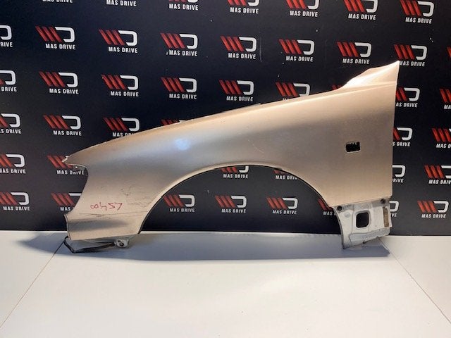 Lexus LS400 UCF20 SPATBORD links met lichte schade, Gebruikt, Spatbord