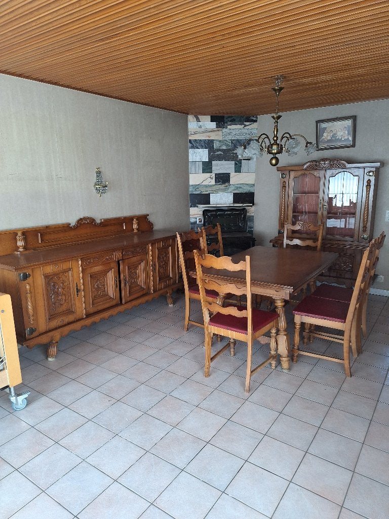 eetplaats, Ophalen, Gebruikt, 4 tot 6 stoelen