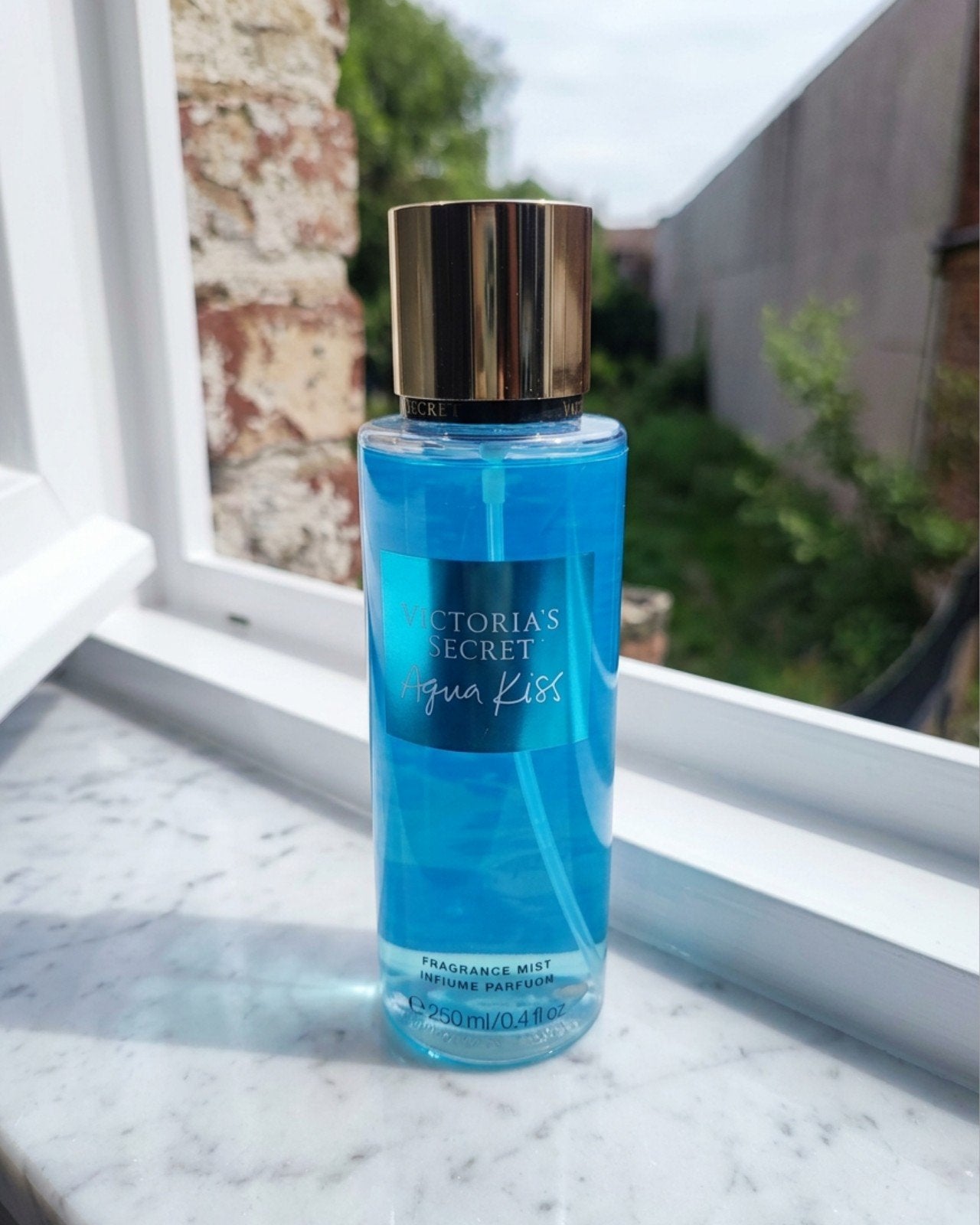 VICTORIA'S SECRET BRUME AQUA KISS NEUF, Verzenden, Nieuw, Gehele gezicht, Verzorging