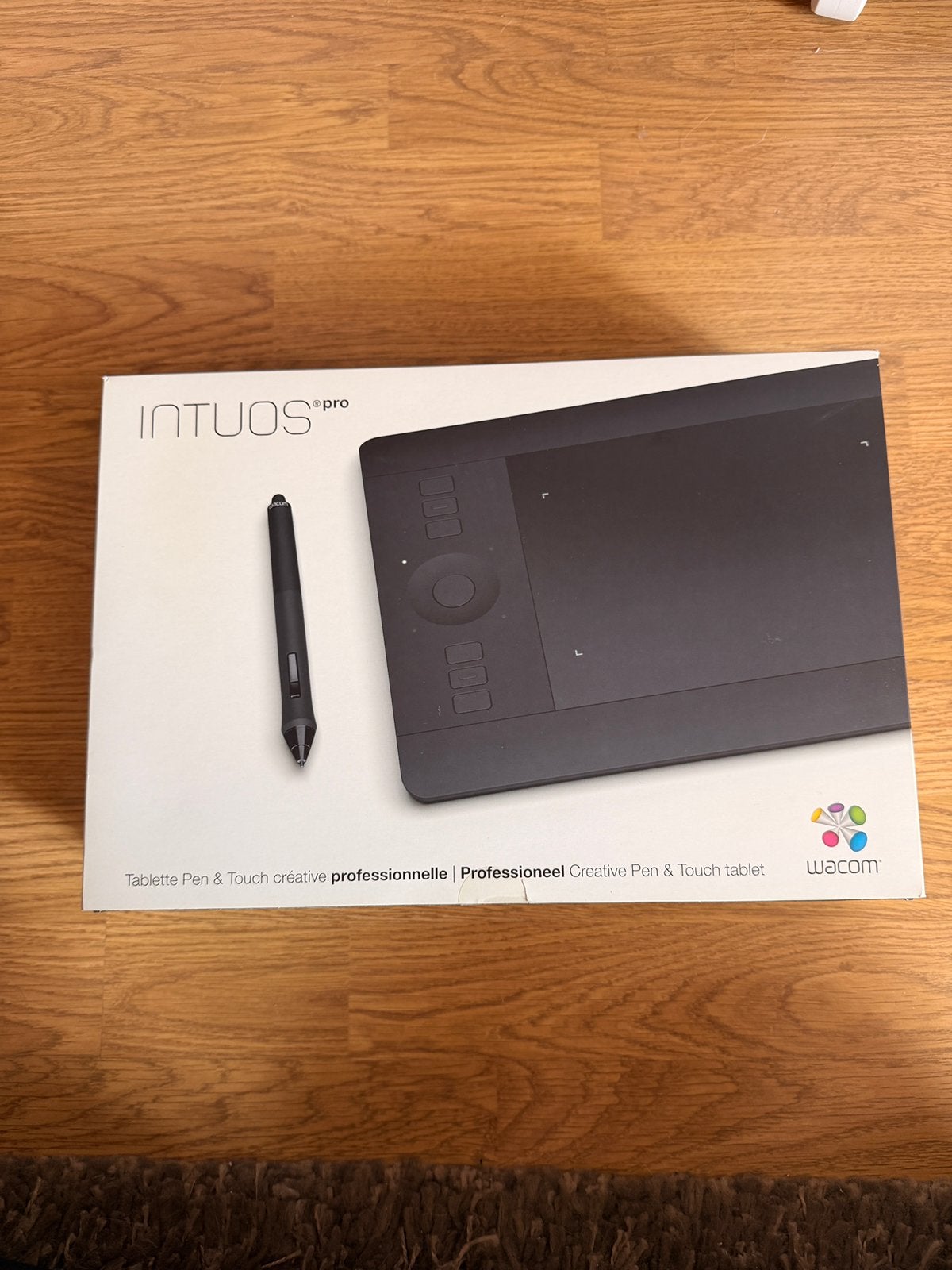 Wacom intuos pro small, Computers en Software, Tekentablets, Ophalen, Zo goed als nieuw