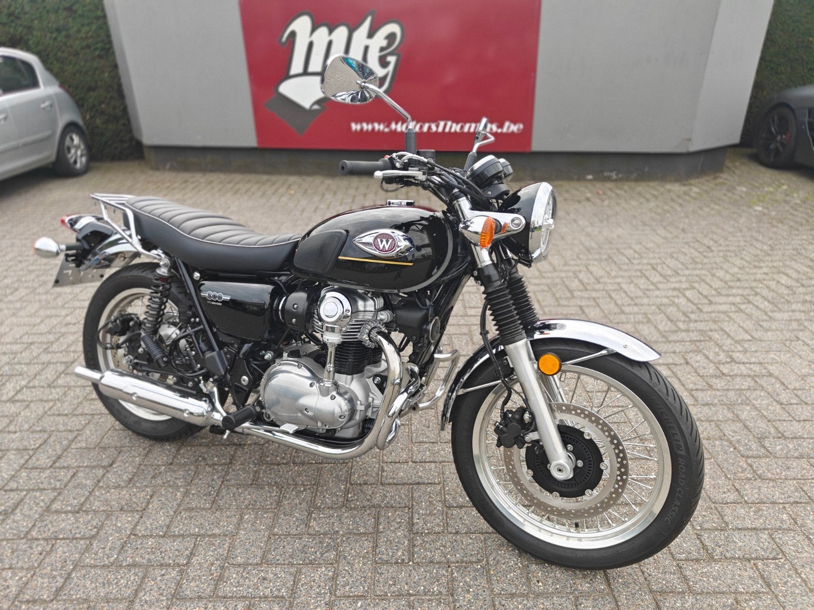 Kawasaki W800 2025 1400km, 2 cilinders, 800 cc, Minimaal motorrijbewijs A2, ABS