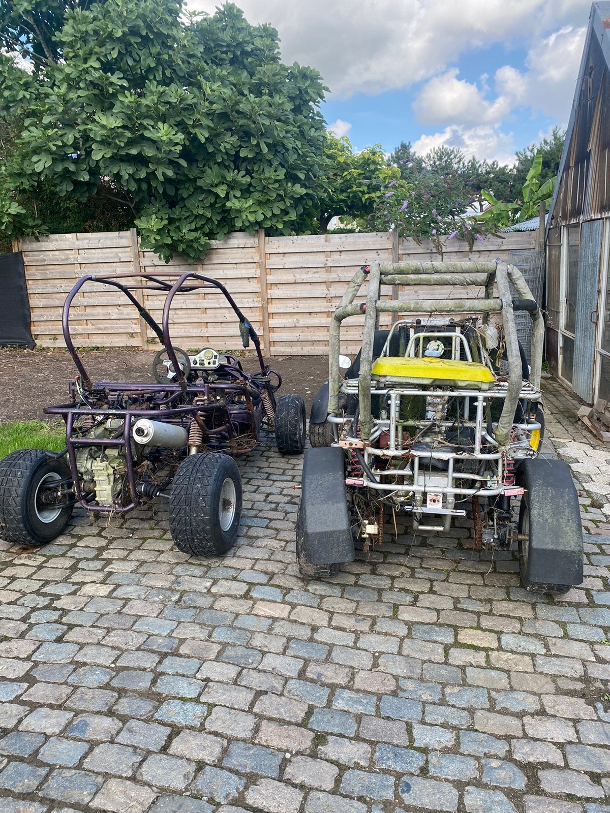 2 crossbuggy’s voor oplaak of onderdelen, Motoren
