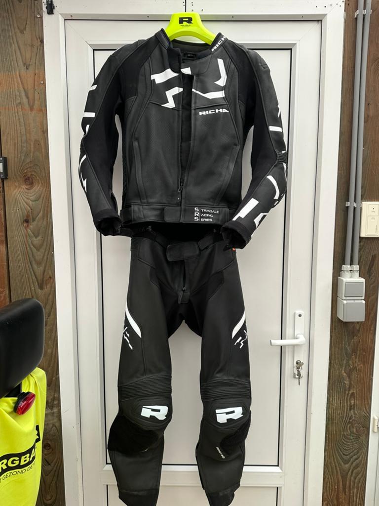 Richa motor vest en broek aa gekeurd, Motoren, Kleding | Motorkleding, Ophalen, Nieuw zonder kaartje, Overige typen