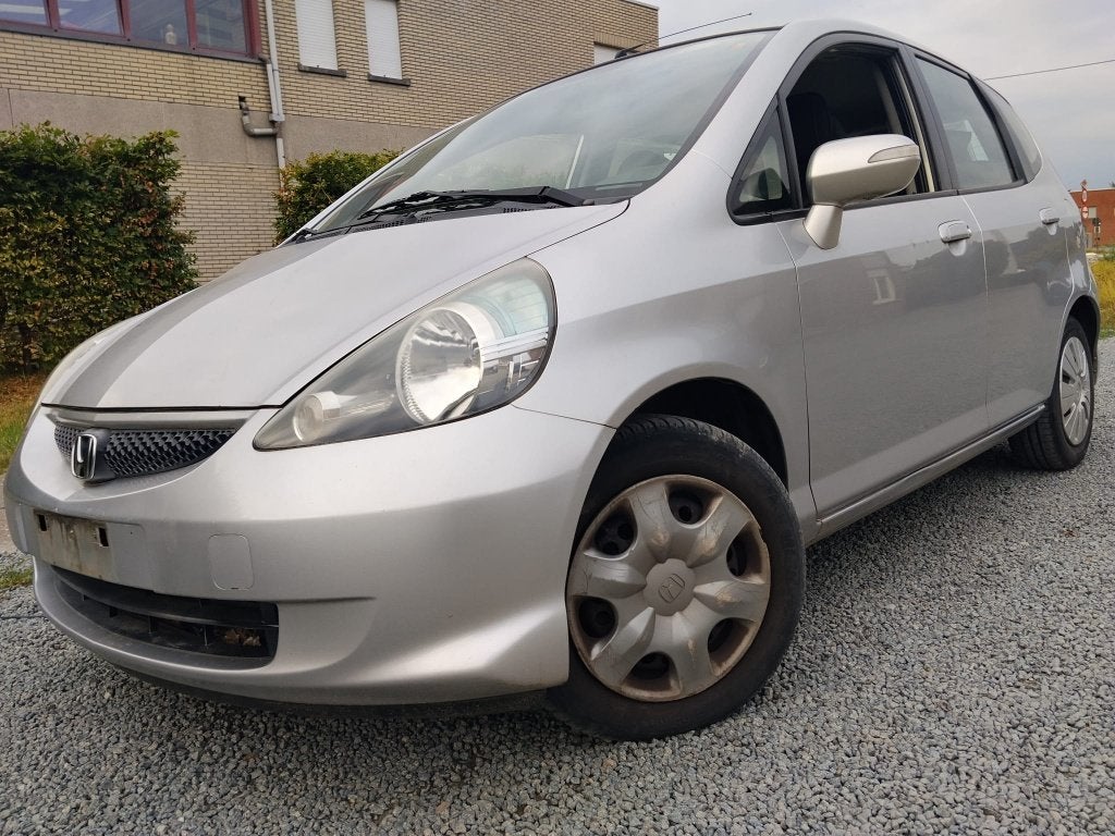HONDA JAZZ/1400cc BENZINE/AIRCO/GEKEURD/GARANTIE, Auto's, Honda, Bedrijf, Euro 4, Zilver of Grijs, Handgeschakeld