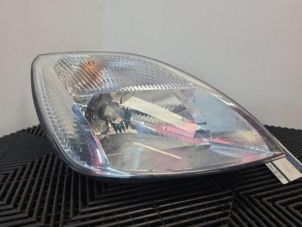 KOPLAMP RECHTS Fiesta 5 (JD / JH) (|2S6X13W029CE|1320348|), Amalienbadstr. 41a
76227  Karlsruhe, DE, Visteon Electronics Germany GmbH