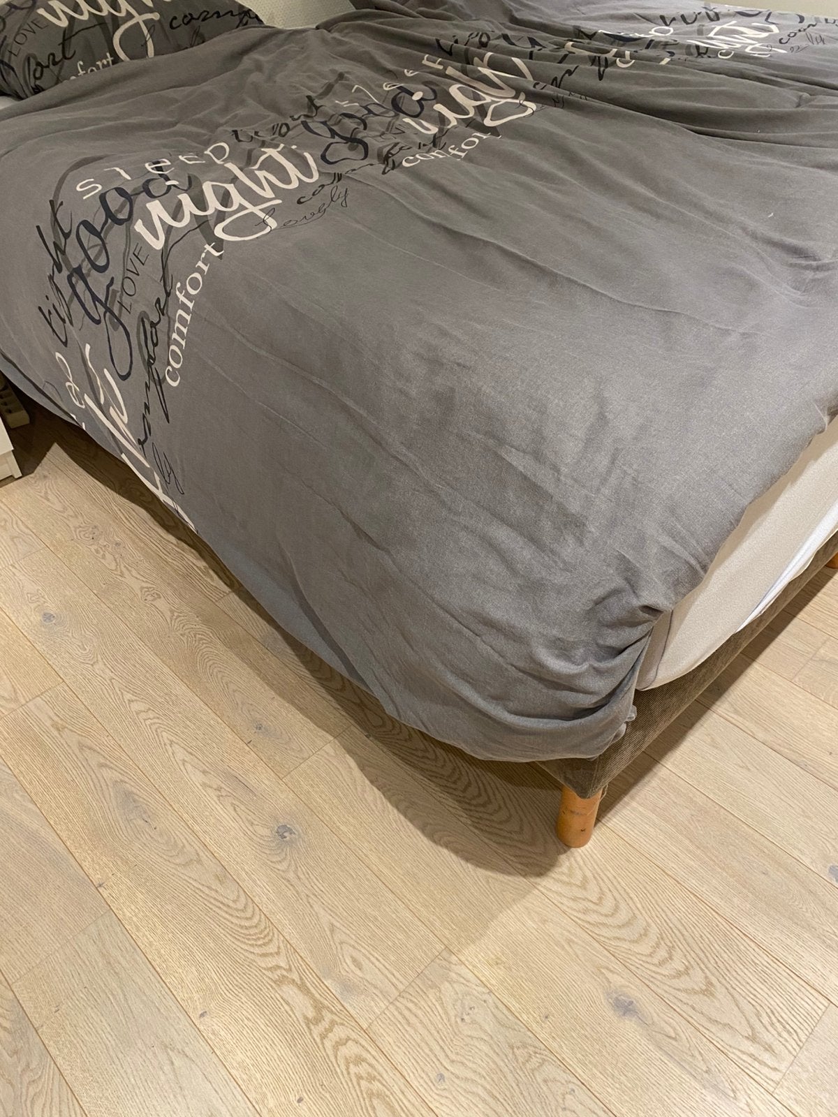 Boxspring met nieuwe matras  en topper, Huis en Inrichting, Ophalen, Zo goed als nieuw