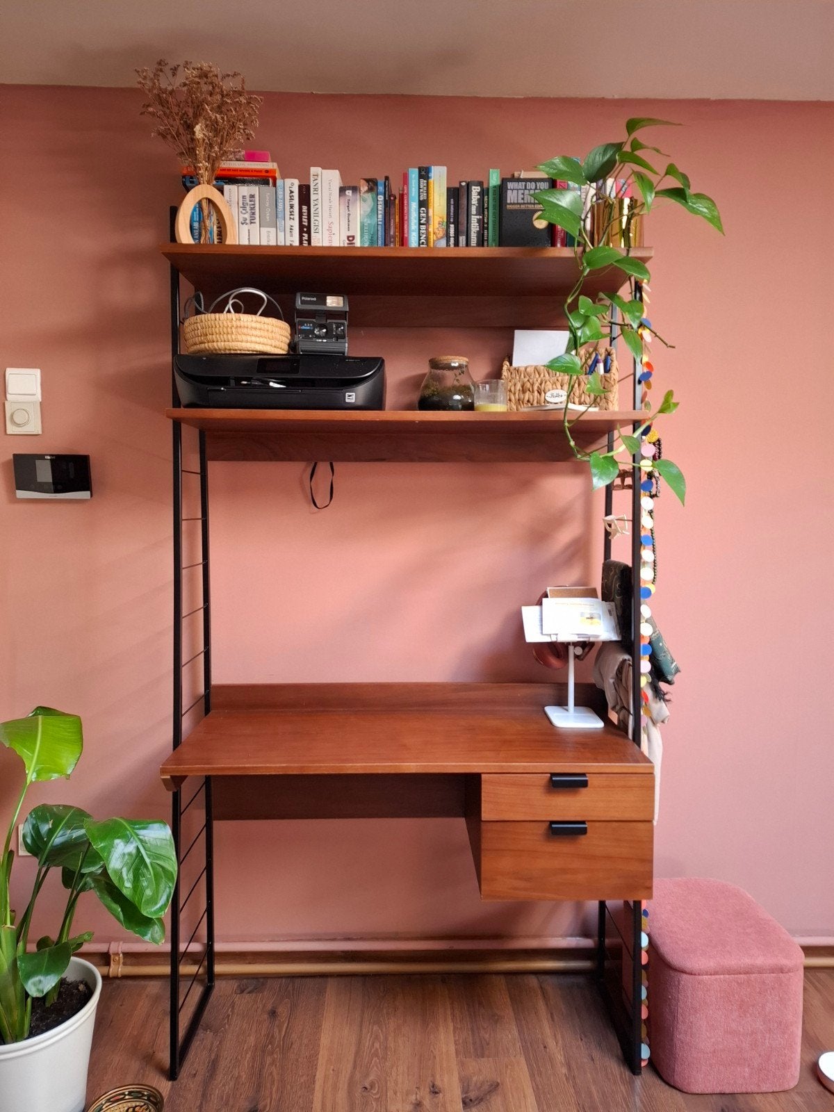 BUREAU WATSON, 25 à 50 cm, Avec tablette(s), Moins de 150 cm, Utilisé