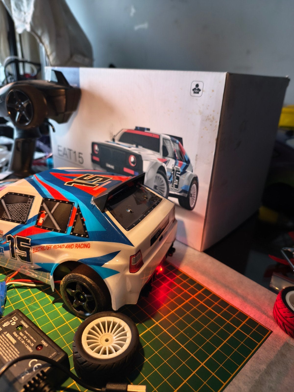 rc rallye et drift 1/16 2x batterie, Hobby en Vrije tijd, Ophalen of Verzenden