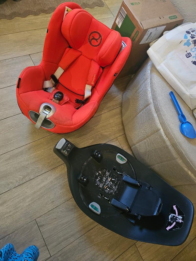 Cybex Sirona Z i-size met draaibare base, Enlèvement