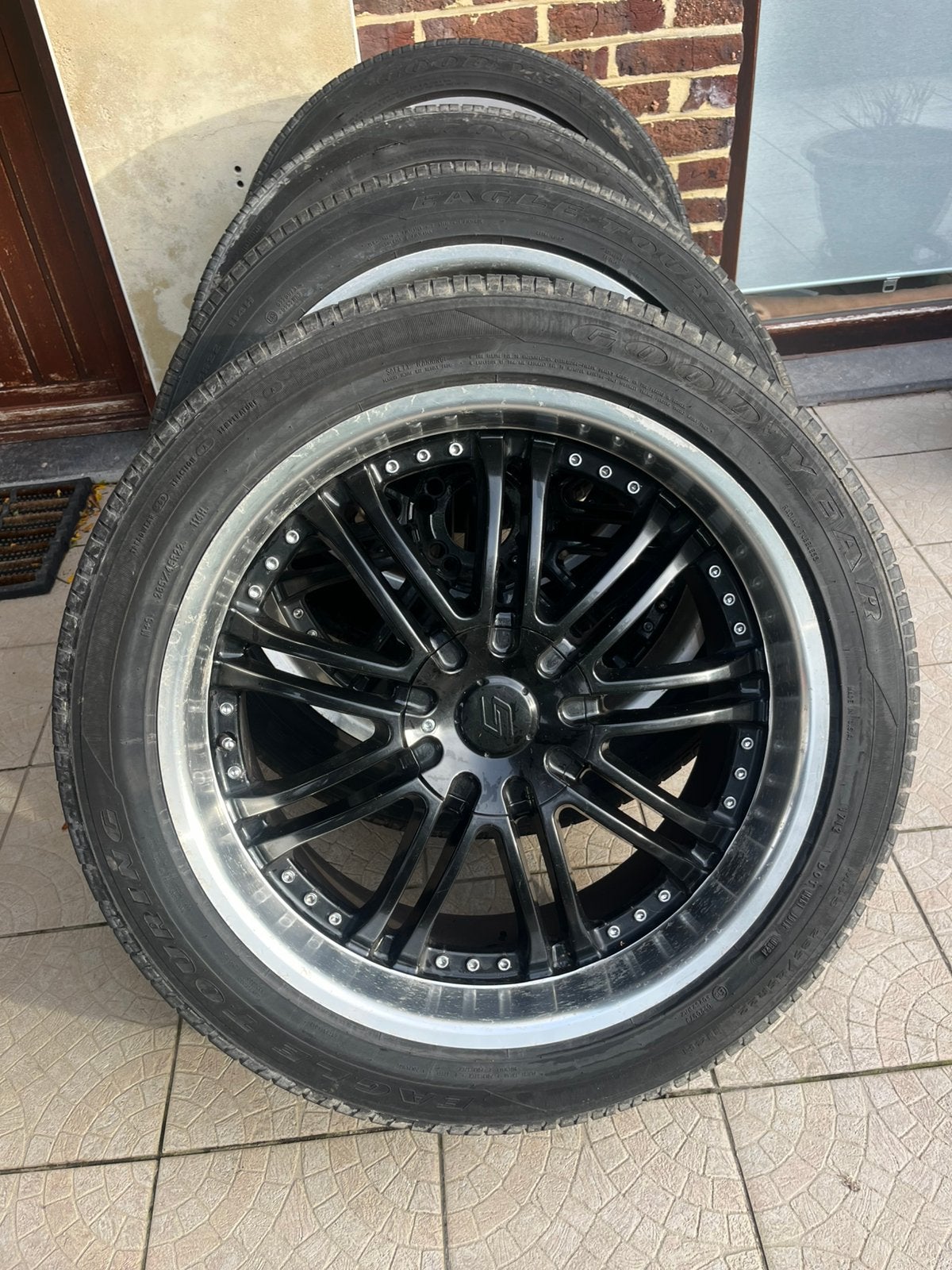Jantes de 22 pouces avec pneus, Autos : Pièces & Accessoires, Pneus et Jantes, 4 Saisons, 275 mm, Enlèvement