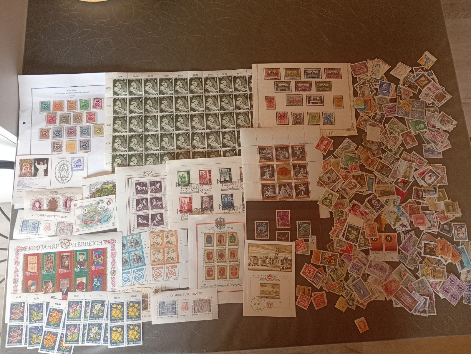 R23) joli lot de timbres autrichiens, Timbres & Monnaies, Enlèvement ou Envoi