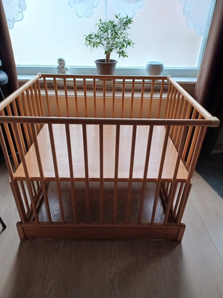Lits/parcs évolutifs pour bébés, Enlèvement, Comme neuf, Carré, Réglable en hauteur