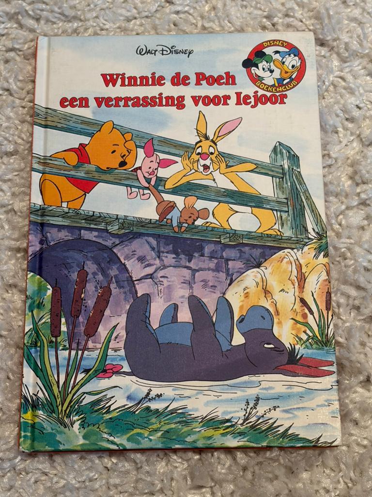 Disney boekenclub -Winnie de Poeh Een verrassing voor Iejoor, Boeken, Ophalen of Verzenden, Gelezen, Jongen of Meisje, Fictie algemeen