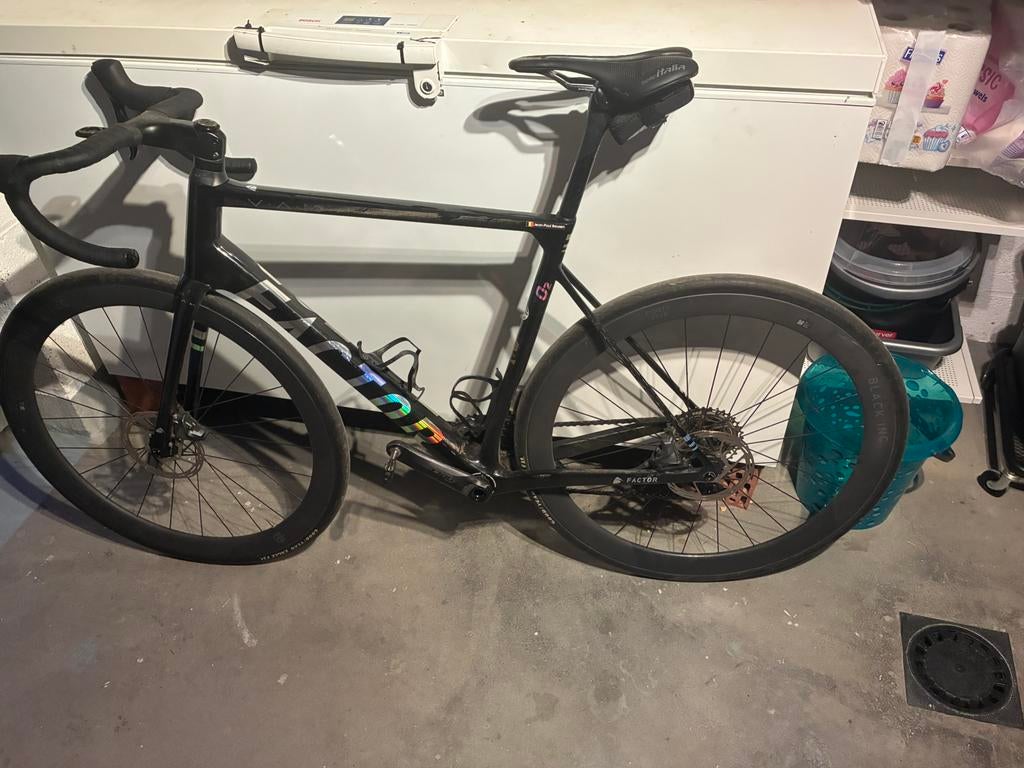 Factor O2 VAM, Vélos & Vélomoteurs, Vélos | Vélos de course, Comme neuf, Hommes, Autres marques, Plus de 20 vitesses, 28 pouces